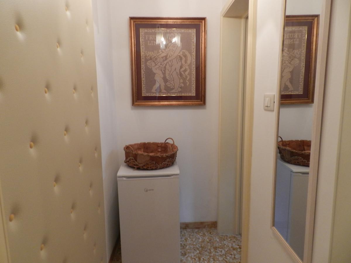 Casa Corte Con Terrazza Taviano  Bagian luar foto