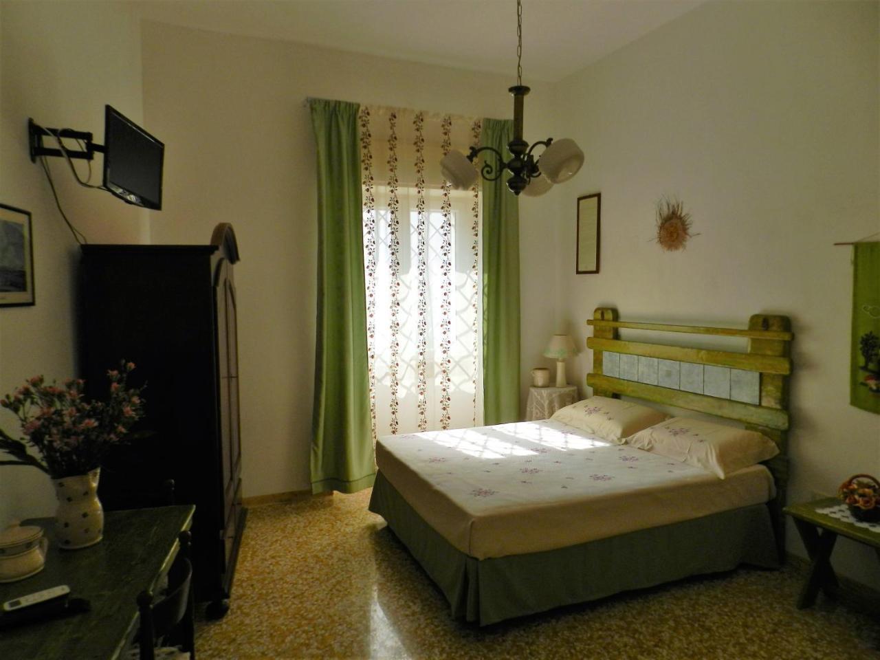 Casa Corte Con Terrazza Taviano  Bagian luar foto